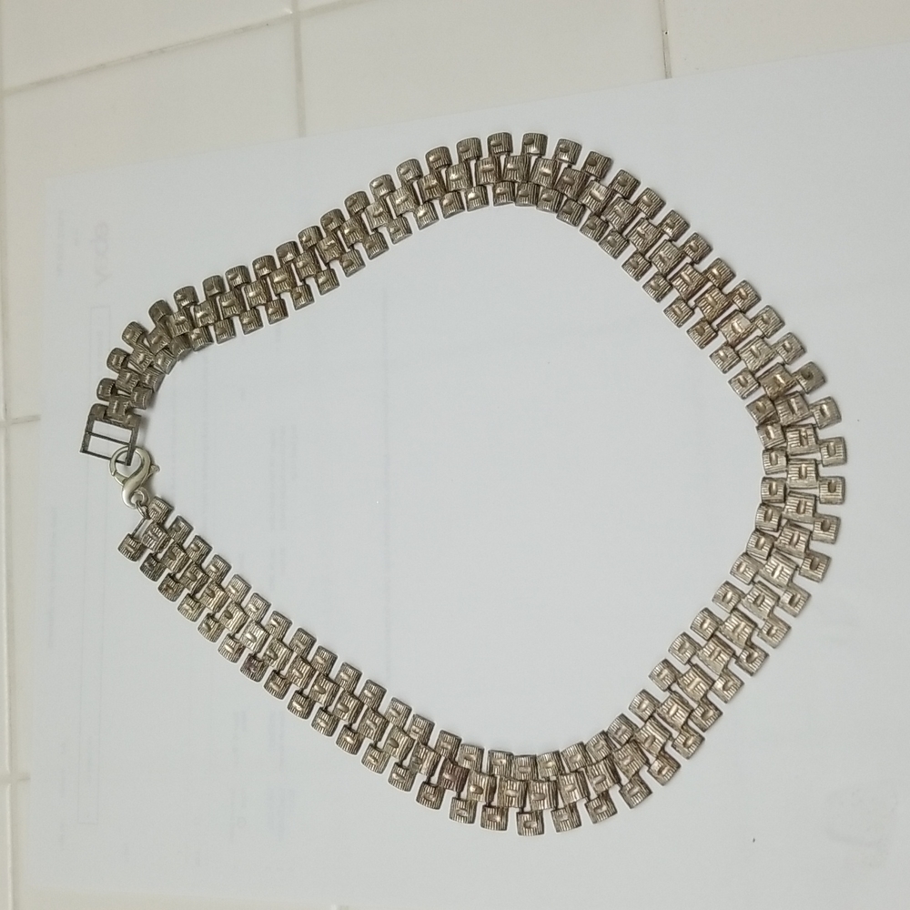 Estate wide silver plate chain necklace…